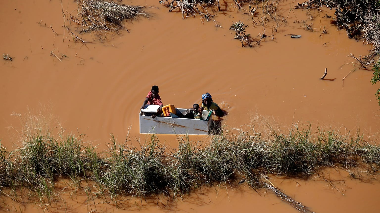 Desesperación en Mozambique tras el paso del ciclón Idai