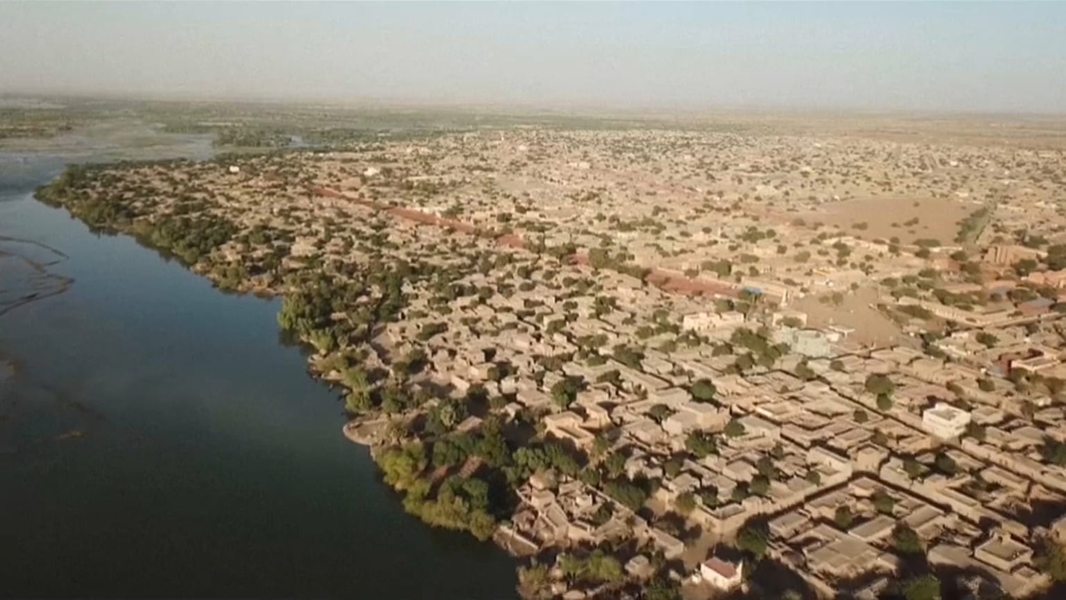 مالي: عودة السكان إلى "غاو" يبعث الحياة في مدينة ماتت بيوتها بسبب الحرب