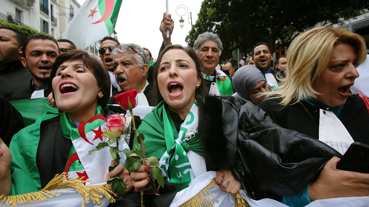 Más protestas contra Buteflika en París 