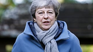 Rücktritt verlangt: "Theresa, die Zeit ist um" schreibt THE SUN