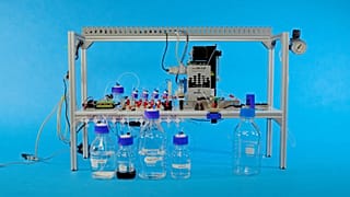 DNA'yı sabit disk gibi kullanabilen ilk kapalı devre sistem oluşturuldu