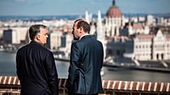 Fotó Manfred Weber március 12-ei budapesti látogatásáról