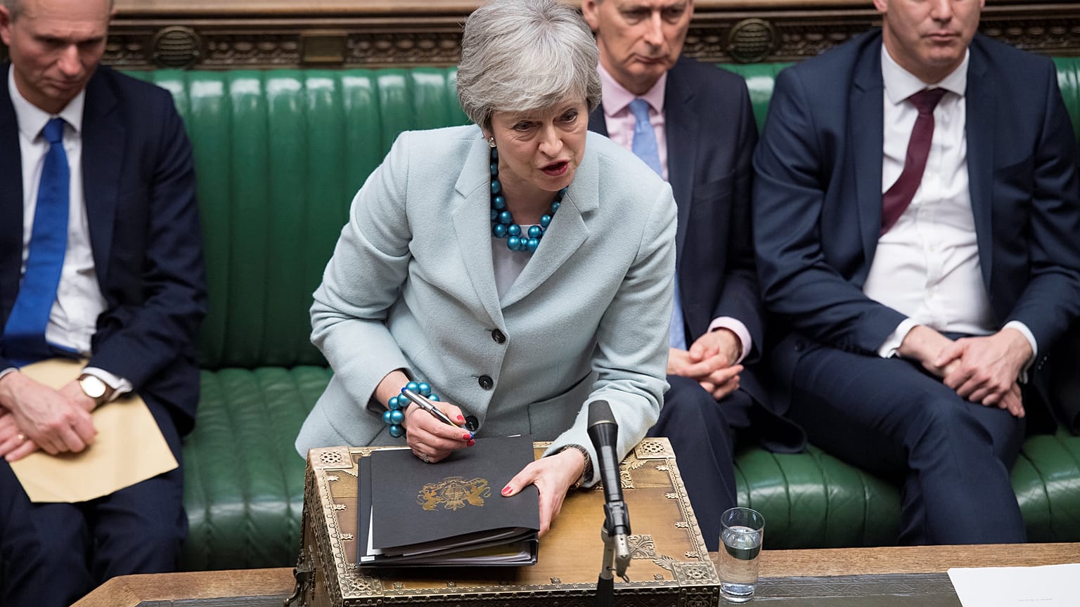 Brexit: May-jel szemben elfogyott a bizalom