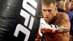  İrlandalı karma dövüş (MMA) sporcusu Conor McGregor kariyerine son verdi