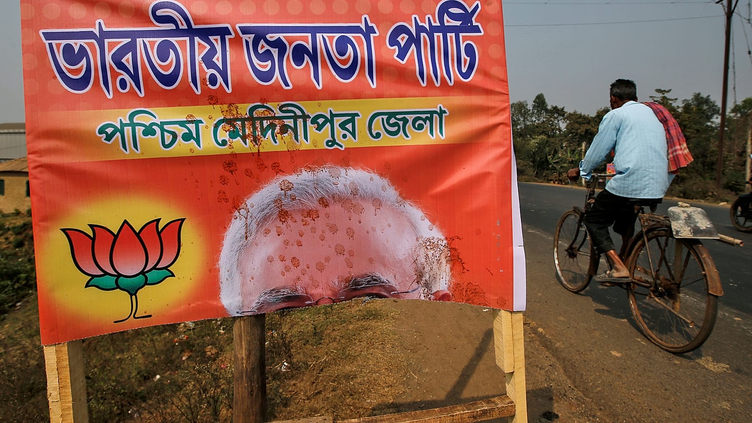 Indische Parteien bestechen Wähler mit Alkohol und Drogen