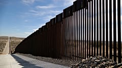 El Pentágono autoriza 1.000 M$ para el muro con México