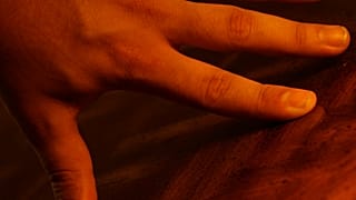 بالفيديو: مسابقة في الصفع على الوجوه في روسيا