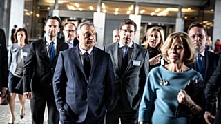 Orbán Viktor érkezése az Európai Néppárt tanácskozására március 20-án