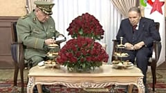 Le président algérien Bouteflika poussé vers la sortie par l'état-major