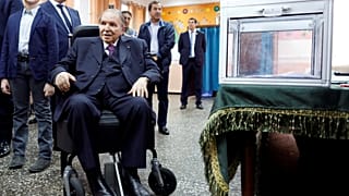 El jefe del Ejército argelino pide la inhabilitación de Buteflika
