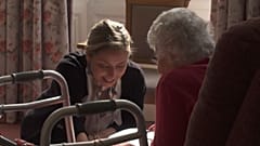 Portuguese nurse wins top UK care work award