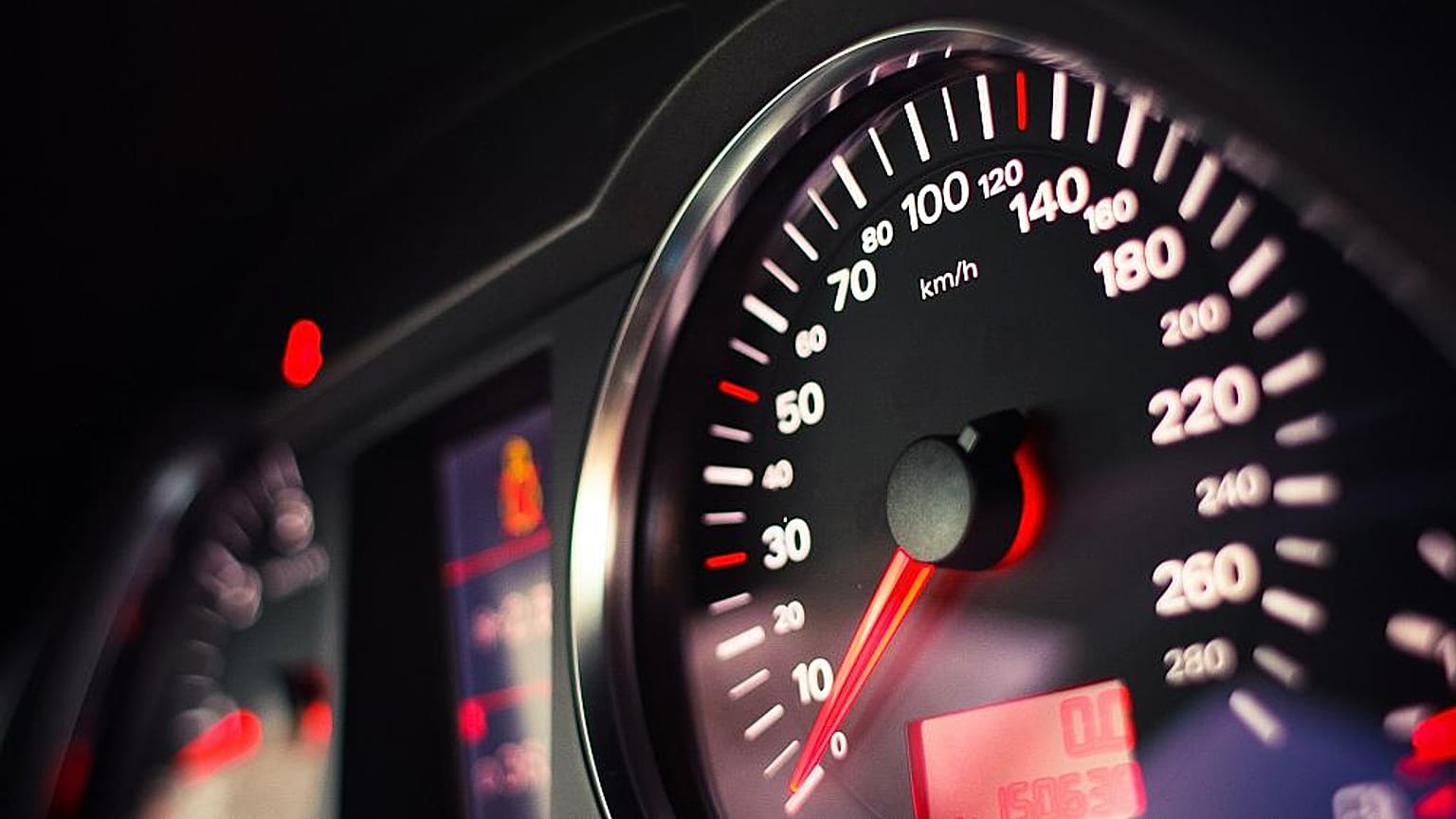 EU-Initiative: Ab 2022 soll in allen Neuwagen ein automatisches Tempolimit eingebaut werden