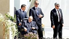 Presidente argelino está cada vez mais isolado