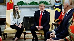 Donald Trump reçoit Fabiana Rosales, l'épouse du Vénézuélien Juan Guaido.