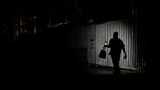 Venezuela'da hayatı felç eden elektrik kesintileri neden kaynaklanıyor?