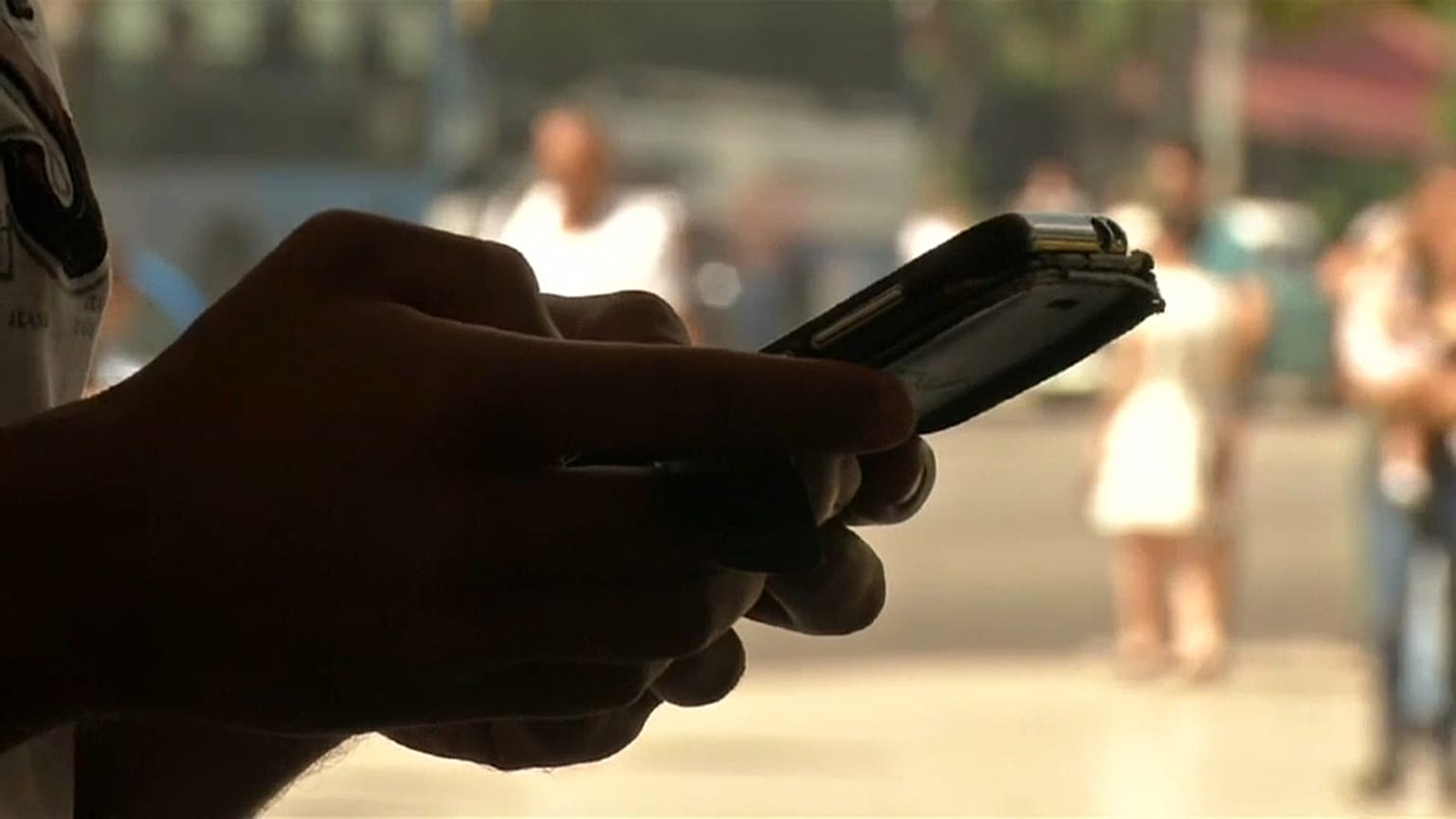 Cuba y Google firman un pacto para desarrollar internet en la isla
