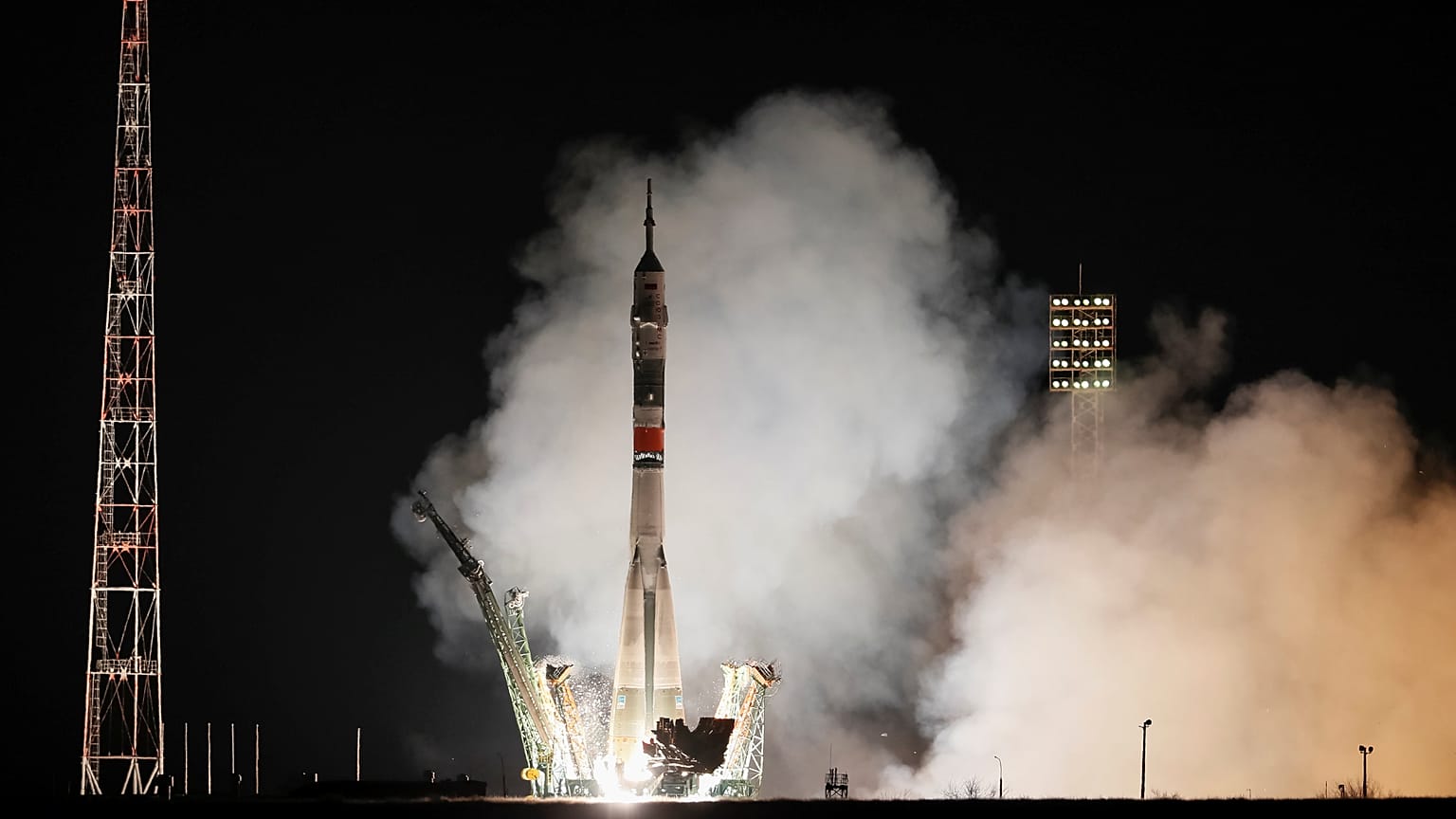 Aya gönderilen 'medeniyetin yedek diski' 30 milyon sayfadan fazla bilgi içeriyor