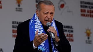 أردوغان: تركيا ستحل الأزمة بسوريا "في الميدان"