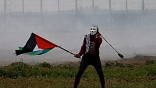 4 قتلى ومئات المصابين في مسيرات "يوم الأرض" بغزة