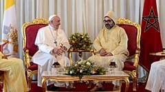 البابا والعاهل المغربي يؤكدان من الرباط على ضرورة أن تكون القدس مفتوحة أمام كل الديانات