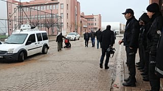 Diyarbakır ve Mardin'de seçim kavgası