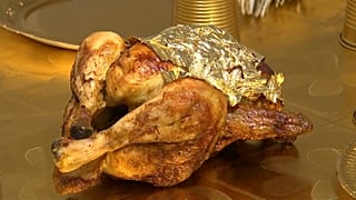 Qui d'or dîne : comment on mange de l'or, pour l'art