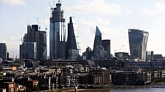 Mann sticht vier Menschen in London nieder