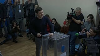 Ukraine : un comédien au second tour de la présidentielle