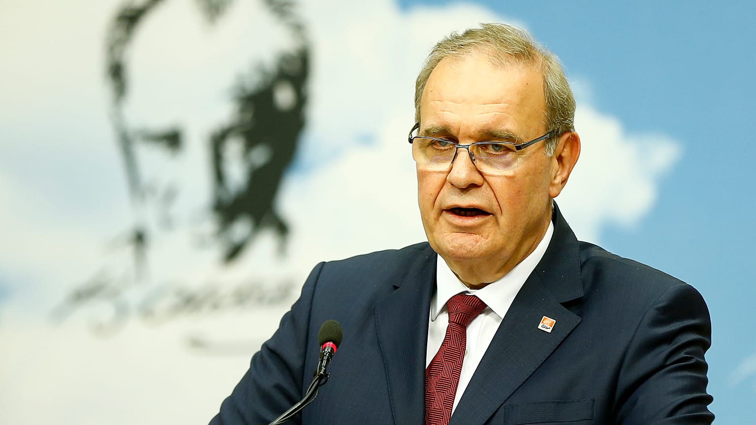 Yüksek Seçim Kurulu veri akışını kesti, CHP itiraz için YSK'ya gidiyor