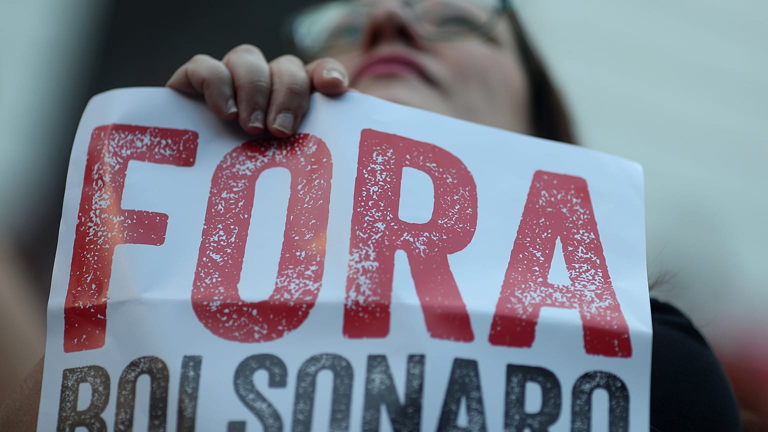Bolsonaro visado com protestos antiditadura
