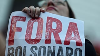 Bolsonaro visado com protestos antiditadura