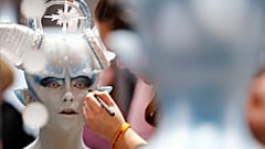 Apprentice makeup artists compete for prize in Germany
