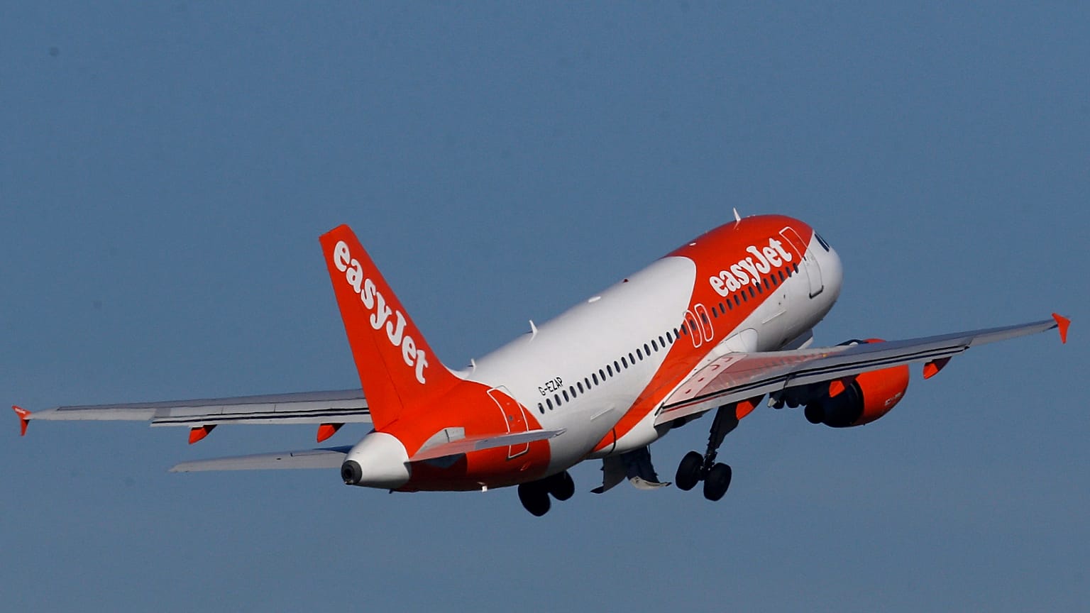 EasyJet blames Brexit for weak outlook as businesses ramp up warnings 
