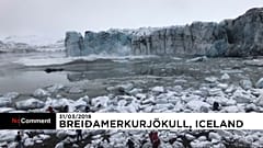Туристы спасаются от обвалившегося ледника