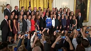 Perelnek az amerikai női futballisták