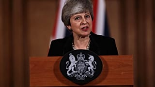Theresa May faz declaração