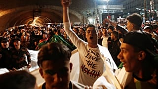 Algerien: Tausende feiern Rücktritt Bouteflikas