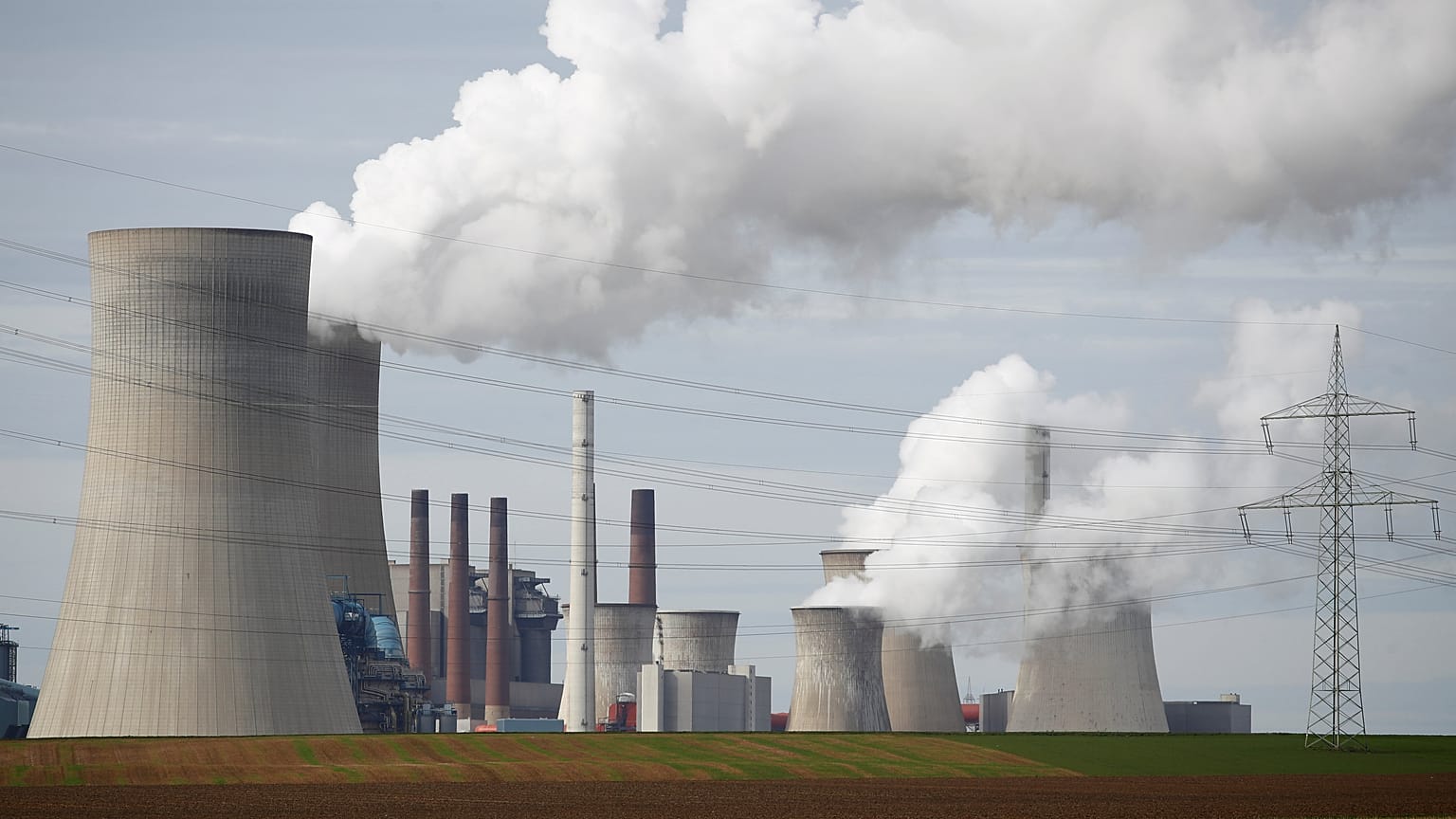 President receives Germany's 'last piece of coal' in symbolic pledge to keep climate promise