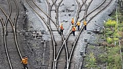 Mehrere Sabotage-Versuche: Brexit-Protestler versuchen Bahnverkehr zu stören