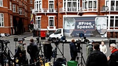 Ecuador pronto ad espellere Julian Assange dalla sua ambasciata a Londra