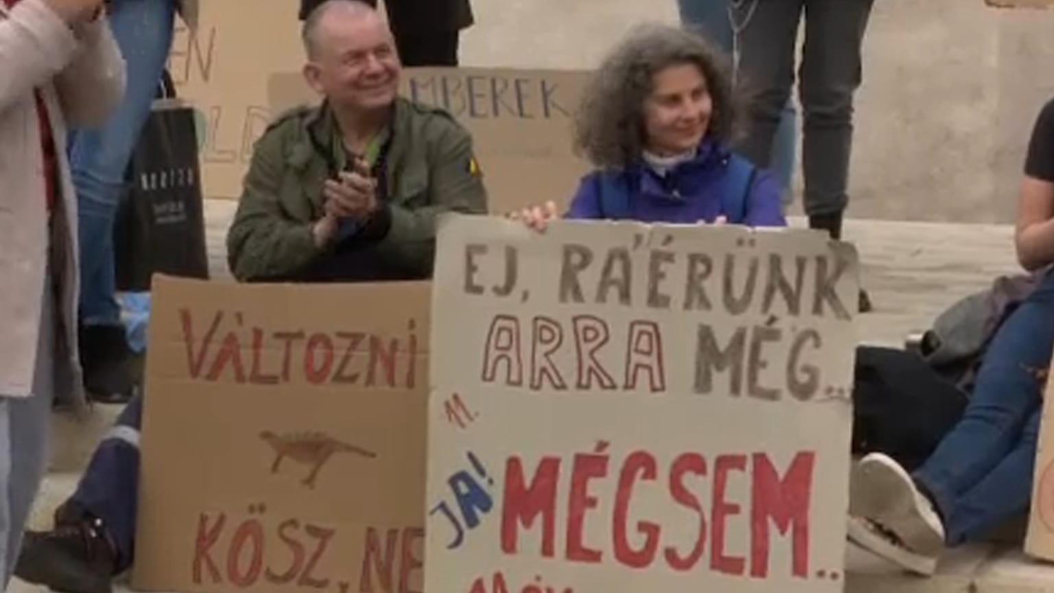 „Ellopjátok a jövőnket”