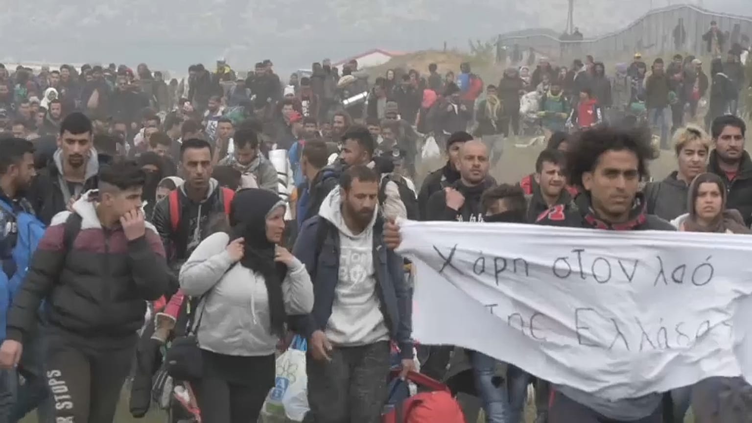 Enfrentamientos entre mujeres y policía en el norte de Grecia.