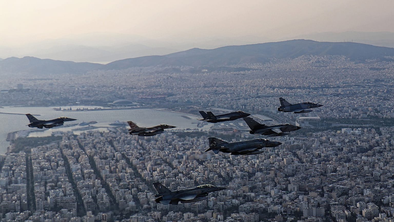 ΒΙΝΤΕΟ ΚΑΙ ΦΩΤΟ: Εντυπωσιακές εικόνες από τον "Ηνίοχο 2019"