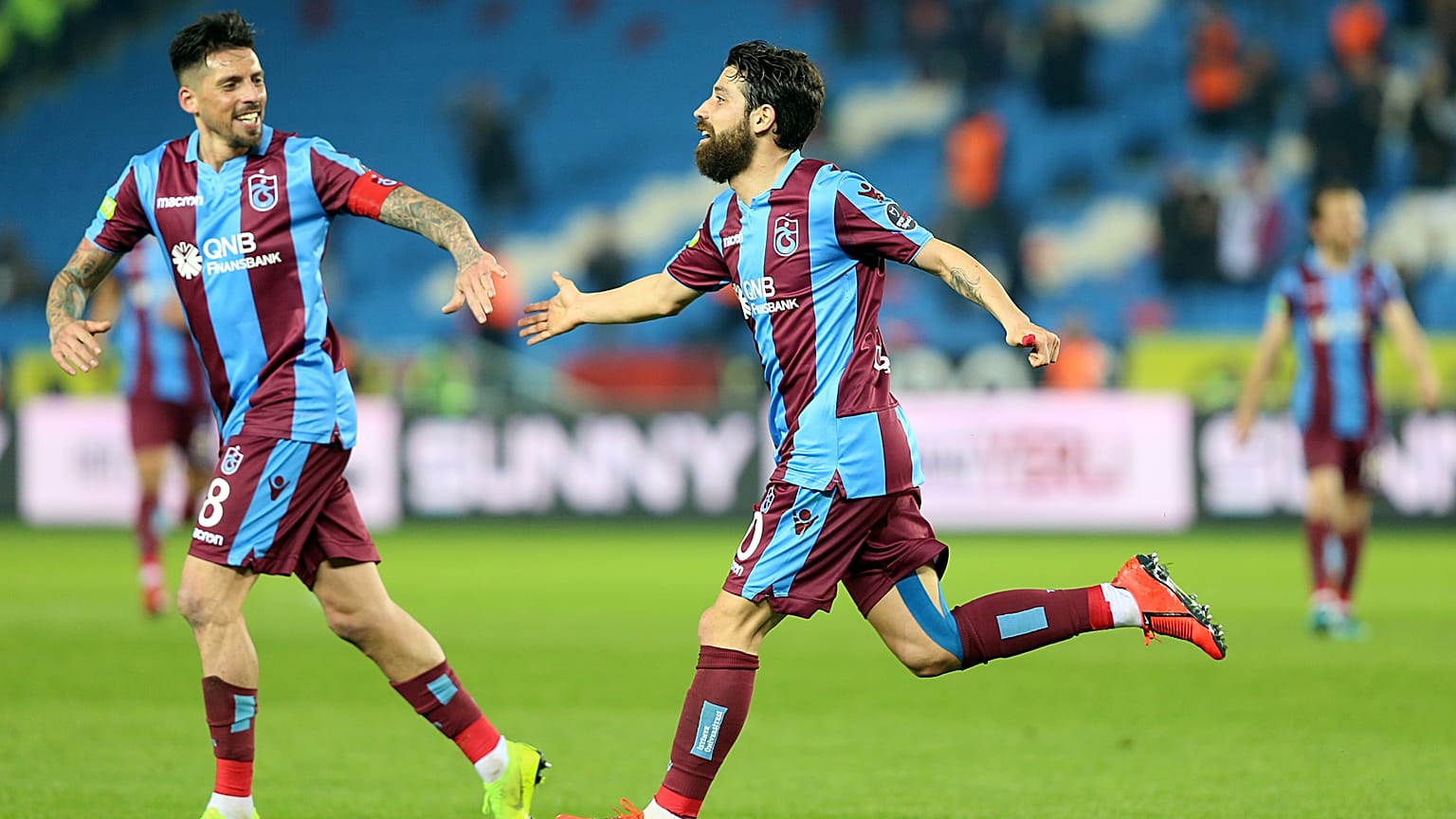 Süper Lig kaldığı yerden devam: Trabzonspor: 4 - Antalyaspor: 1