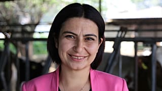 Babası vasiyet etti, Türkiye'nin en genç kadın belediye başkanı oldu