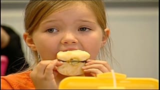 Des petits-déjeuners gratuits à l'école à partir du 17 avril en France