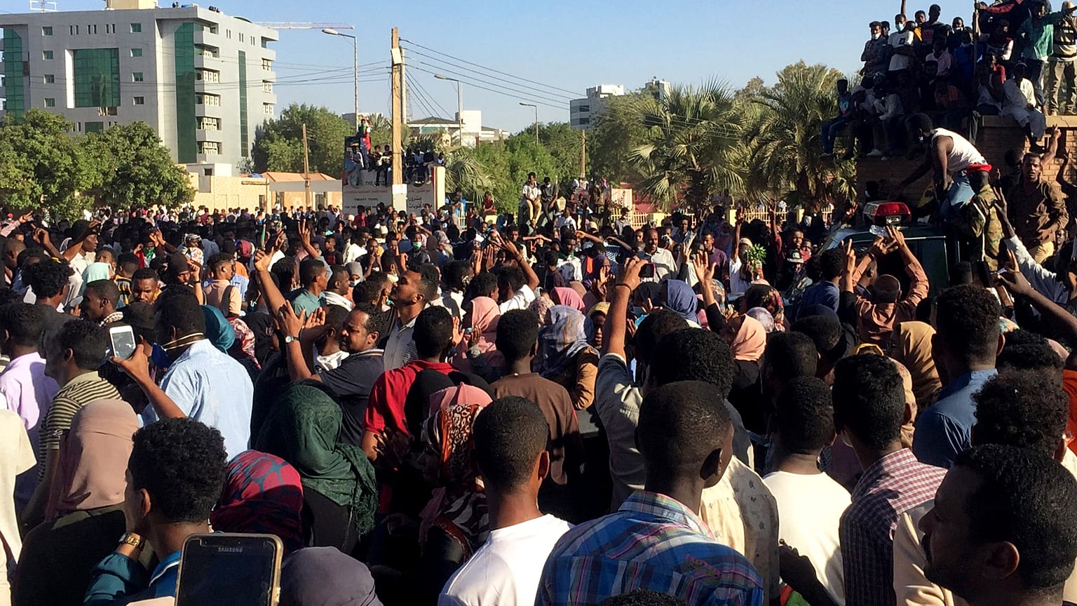 Sudan: ancora proteste contro il Presidente Omar al-Bashir