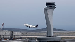 TAV, Atatürk Havaalanı operasyonlarının durdurulması nedeniyle 4 bin 500 kişiyi işten çıkarıyor