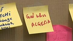 الجزائريون المقيمون في فرنسا يحذون حذو إخوانهم في الجزائر  للمطالبة بالتغيير السياسي