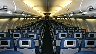 راكب وحيد على متن بوينغ 737 في رحلة إلى إيطاليا 